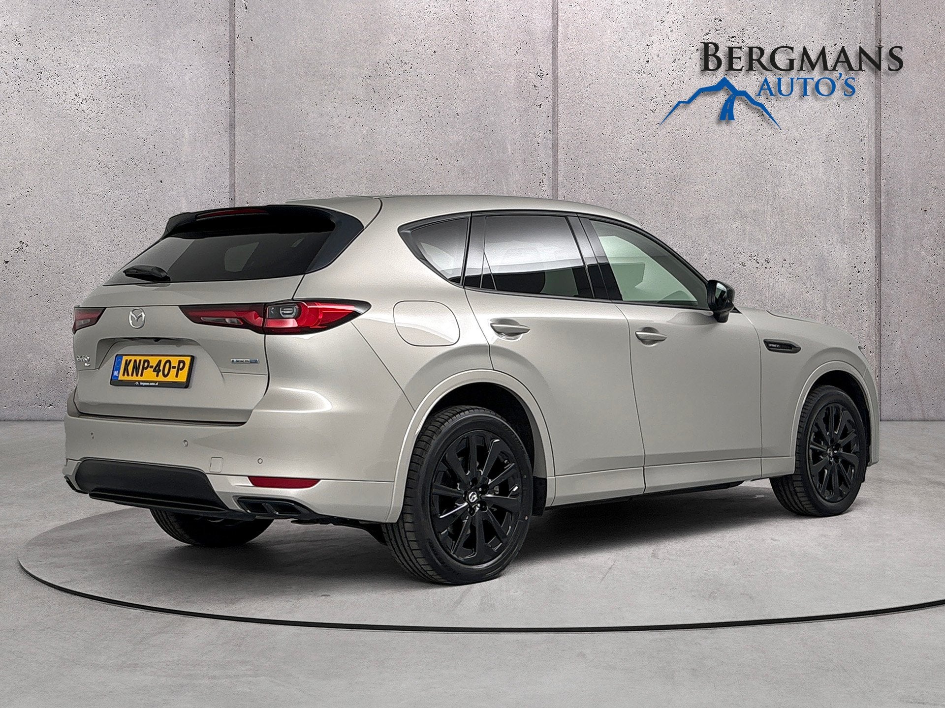 Mazda CX-60 - 2.5 e-SkyActiv PHEV Homura Plus // DEALERONDER, Auto's, Dealer onderhouden, Gebruikt, 4 cilinders, 2500 kg