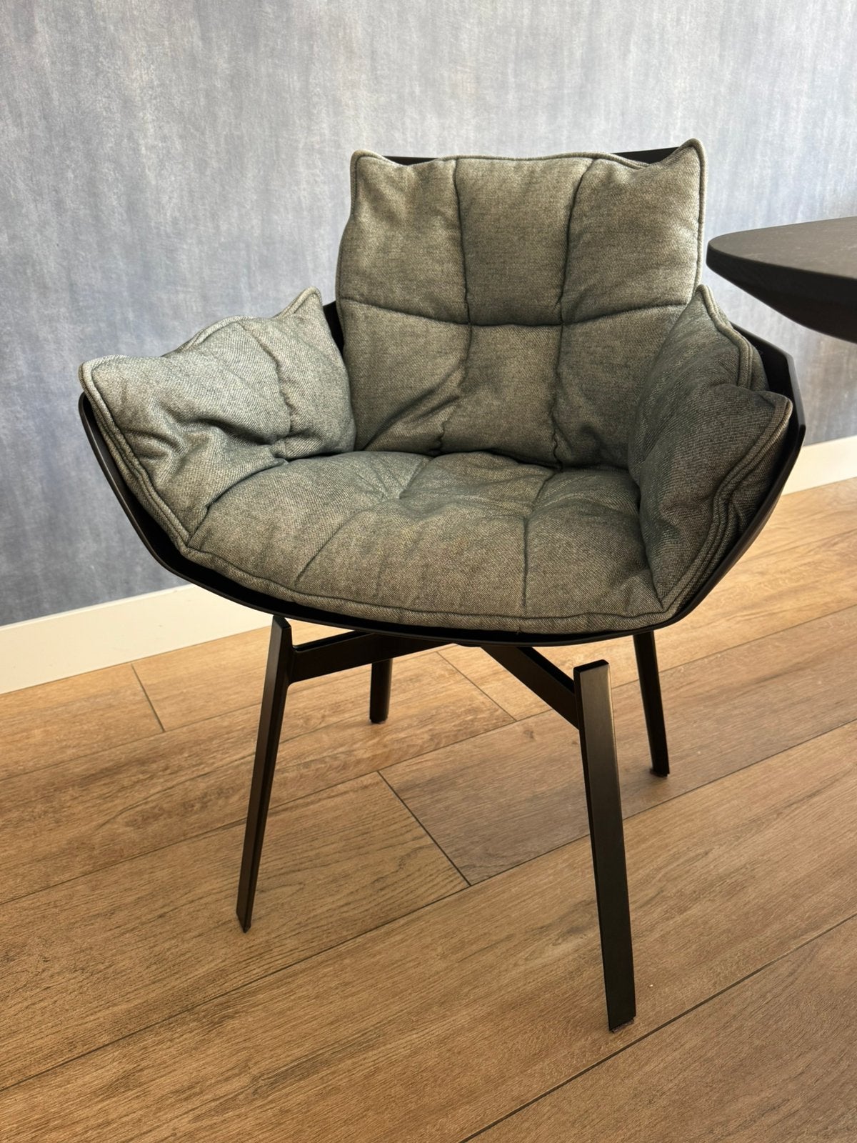 2/6/8 B&B Italia Husk design eetkamerstoel Patricia Urquiola, Ophalen, Design, Zo goed als nieuw, Grijs