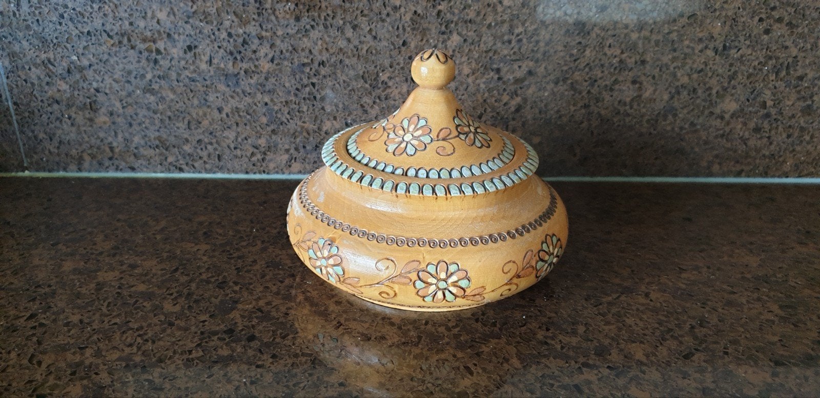 Bewerkt houten vintage doosje, Ophalen of Verzenden