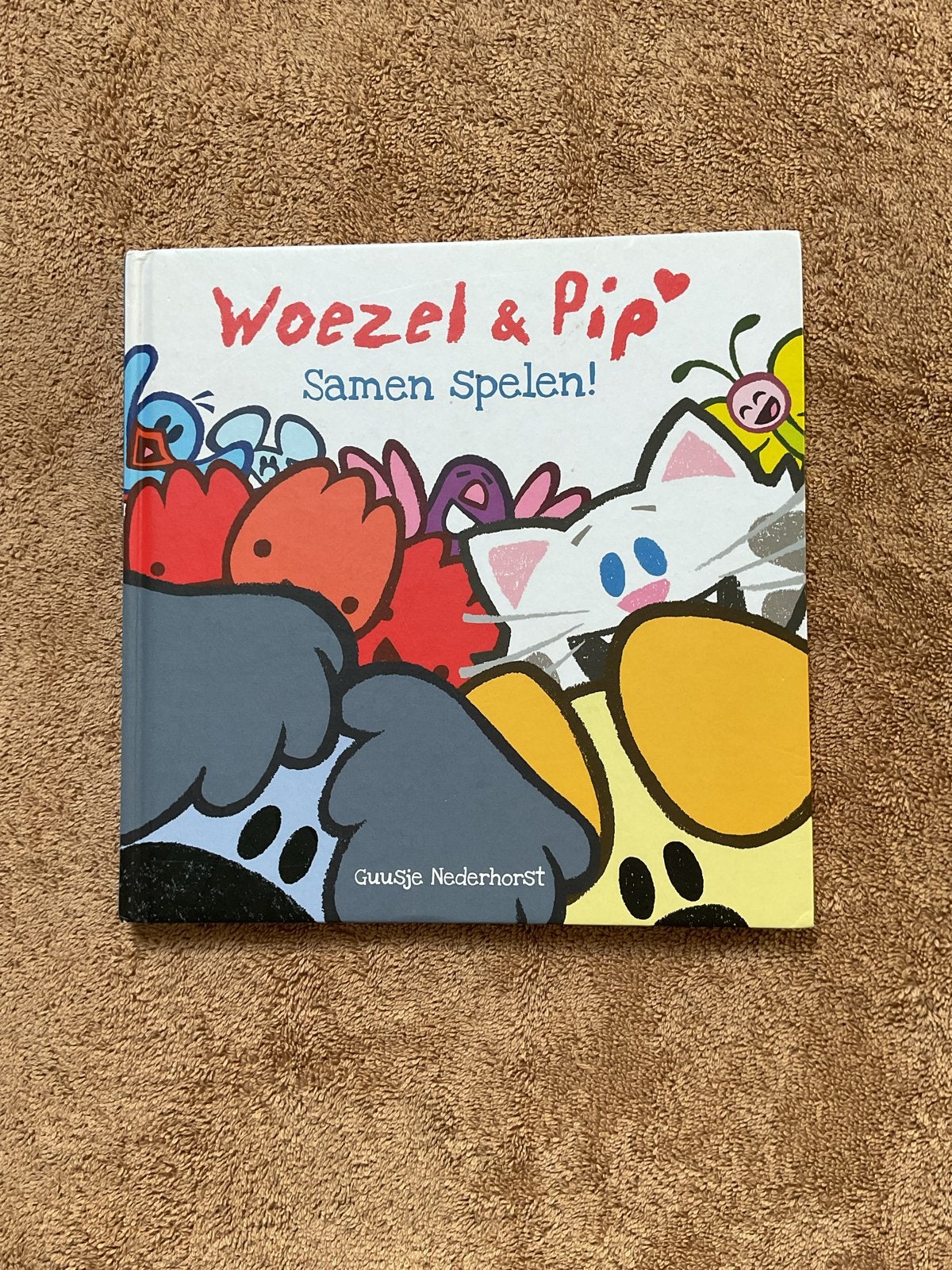 Woezel & Pip - Samen Spelen! Prentenboek, Ophalen of Verzenden, Zo goed als nieuw, Prentenboek