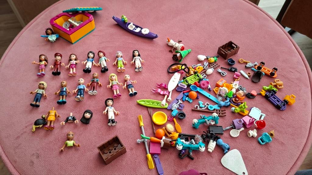 Lego friends poppetjes met accesoires, Kinderen en Baby's, Speelgoed | Duplo en Lego, Ophalen of Verzenden