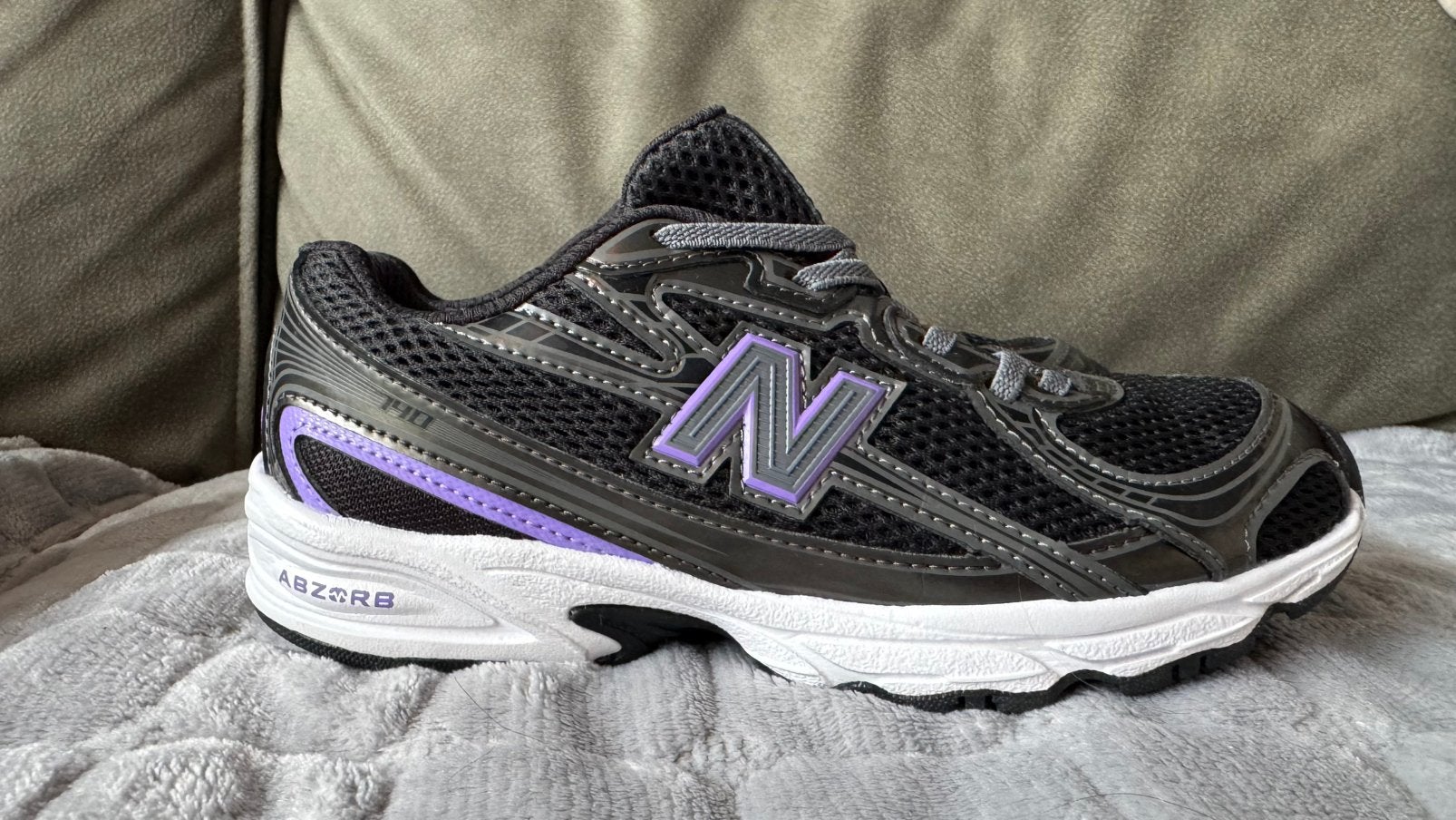 New balance 740 maat 33,5, Ophalen of Verzenden, Nieuw, Hardloopschoenen, Overige merken