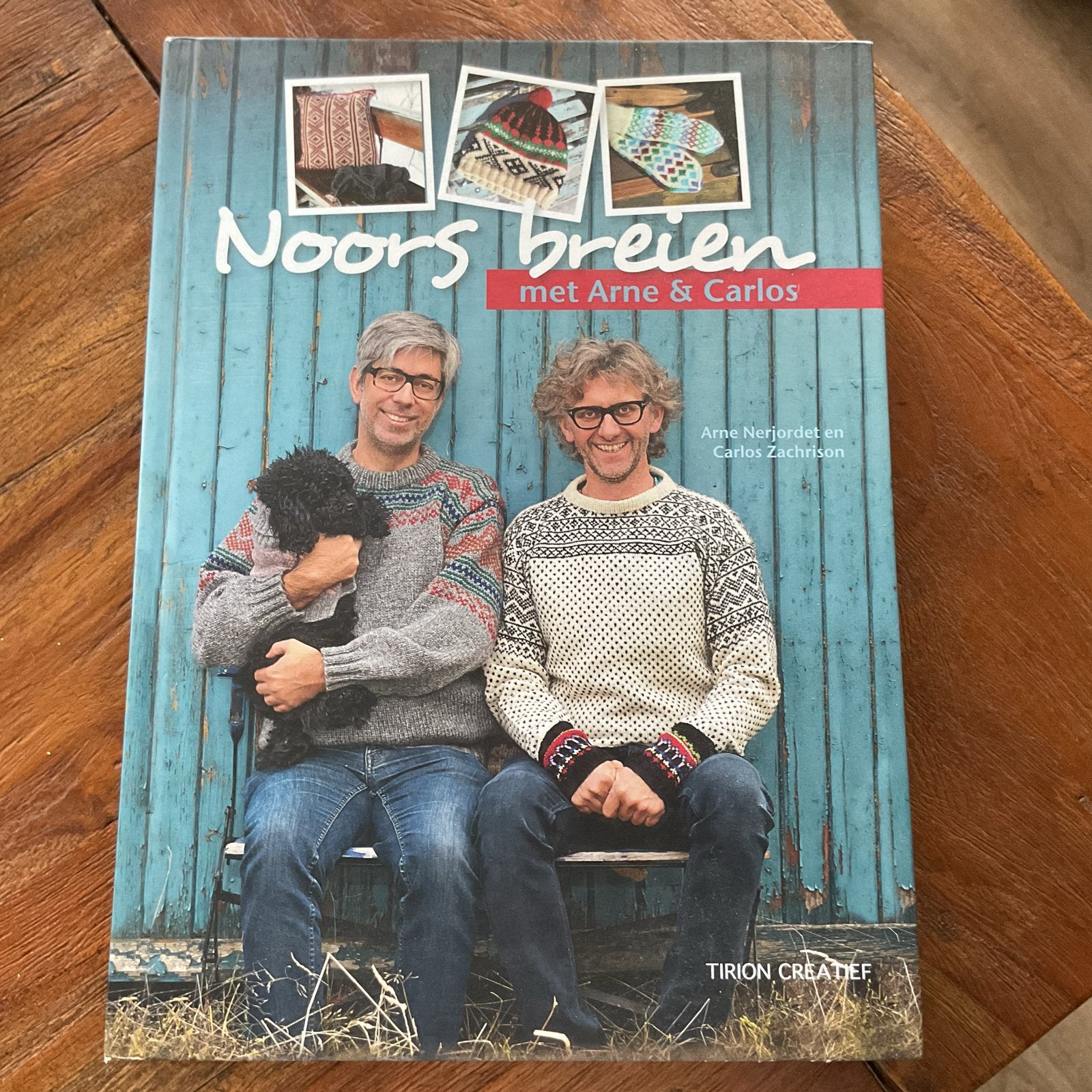 Noors breien met Arne & Carlos - Breiboek, Ophalen of Verzenden, Zo goed als nieuw, Breien, Patroon of Boek