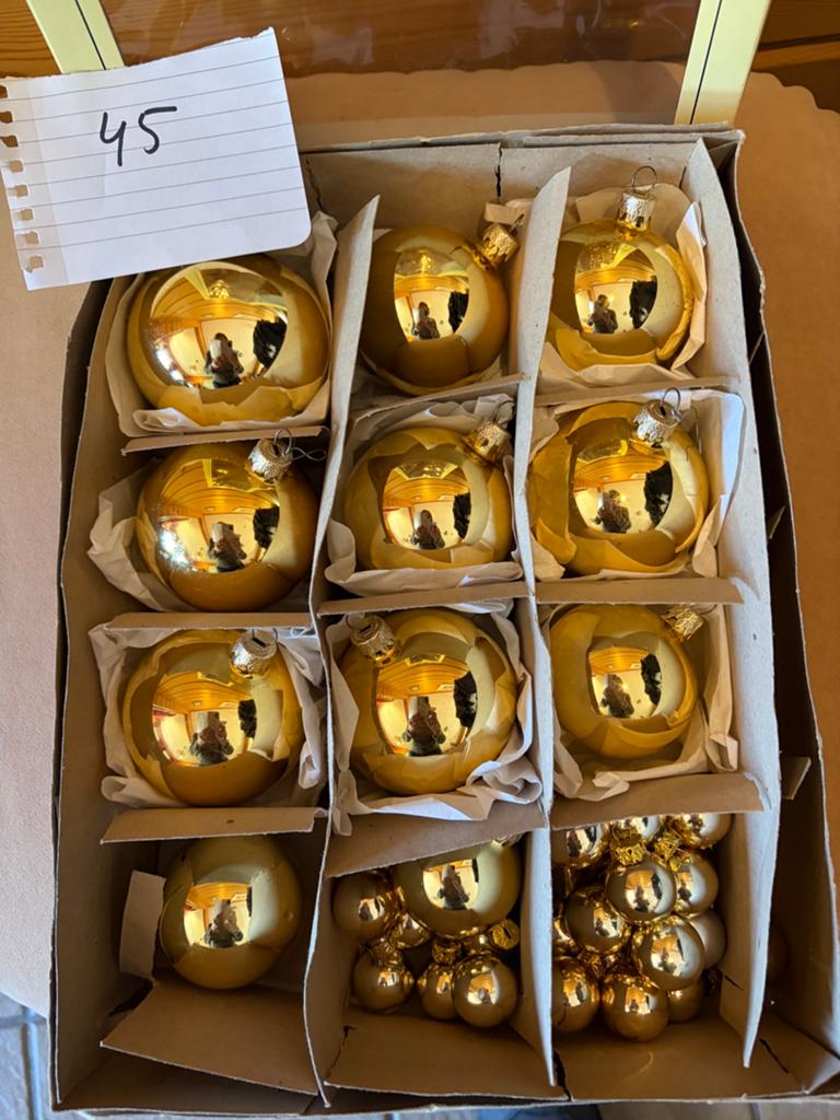 Diverse kerstballen 8,6,5,3,cm goudkleurig glas, Ophalen of Verzenden, Zo goed als nieuw
