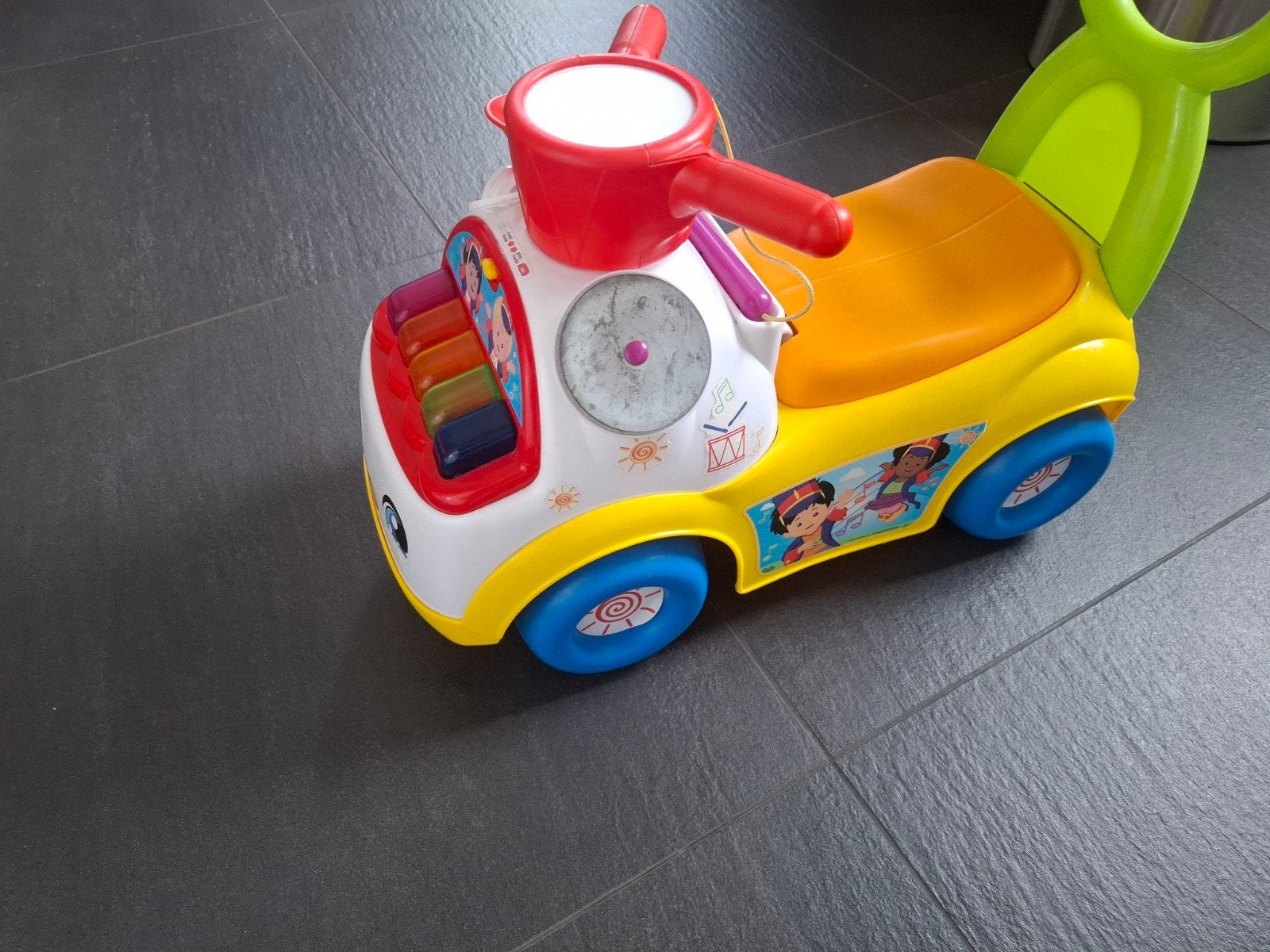 loopauto met muziek, Ophalen, Gebruikt