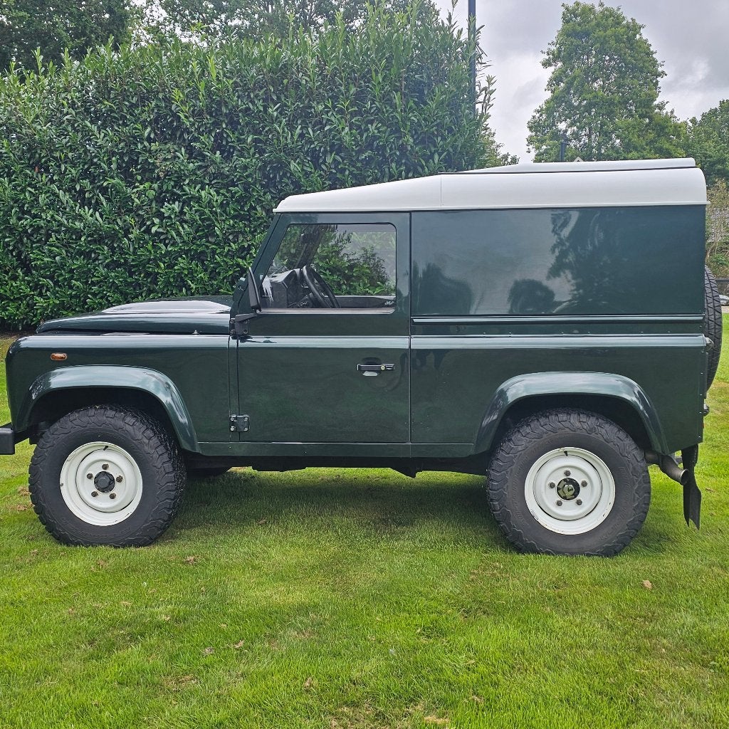 *UNIEKE KANS * Land Rover Defender 90 2.4 Hard TOP 500 2011