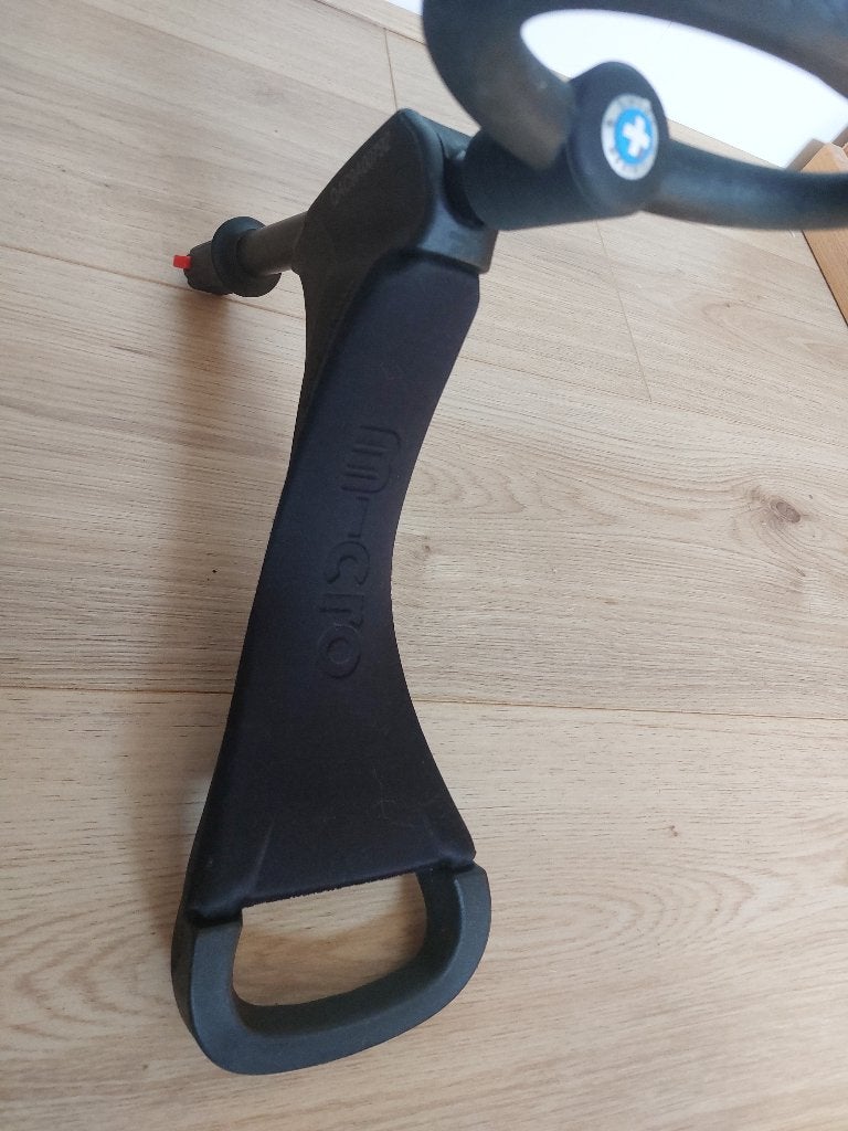 Mini Micro Step kinderzitje met O-bar, Ophalen of Verzenden, Gebruikt, Gewone step, Micro