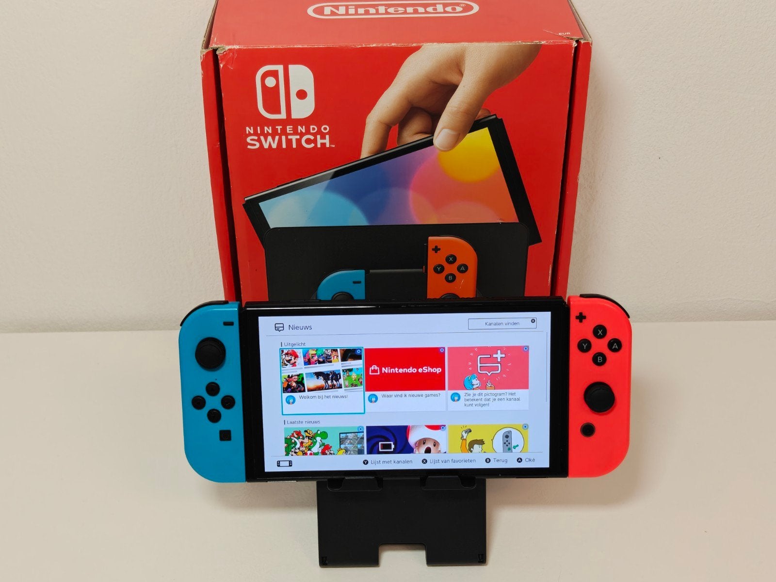 Foto 2 van Nintendo Switch OLED