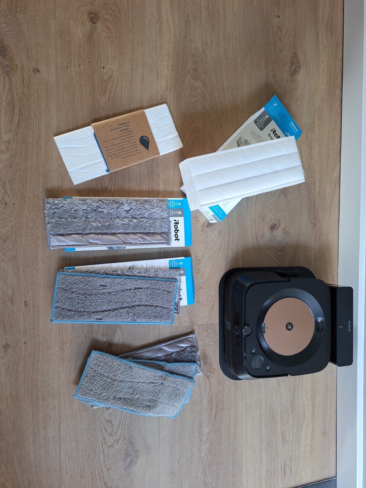 iRobot Braava Jet m6 Robot Dweil met accessoires, IRobot, Ophalen of Verzenden, Zo goed als nieuw, Vloerreiniger