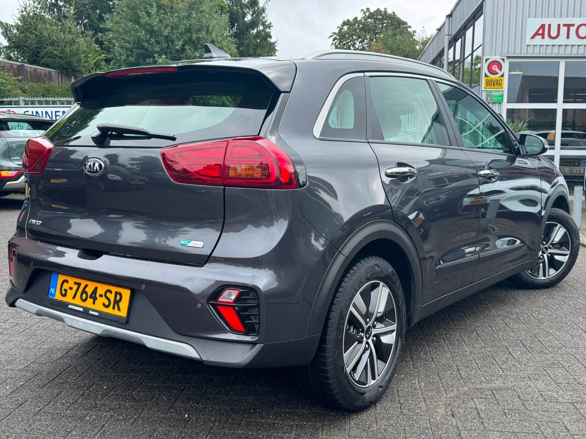 Foto 2 van Kia Niro 1.6 GDi Hybrid DynamicLine | All Season | Volledig