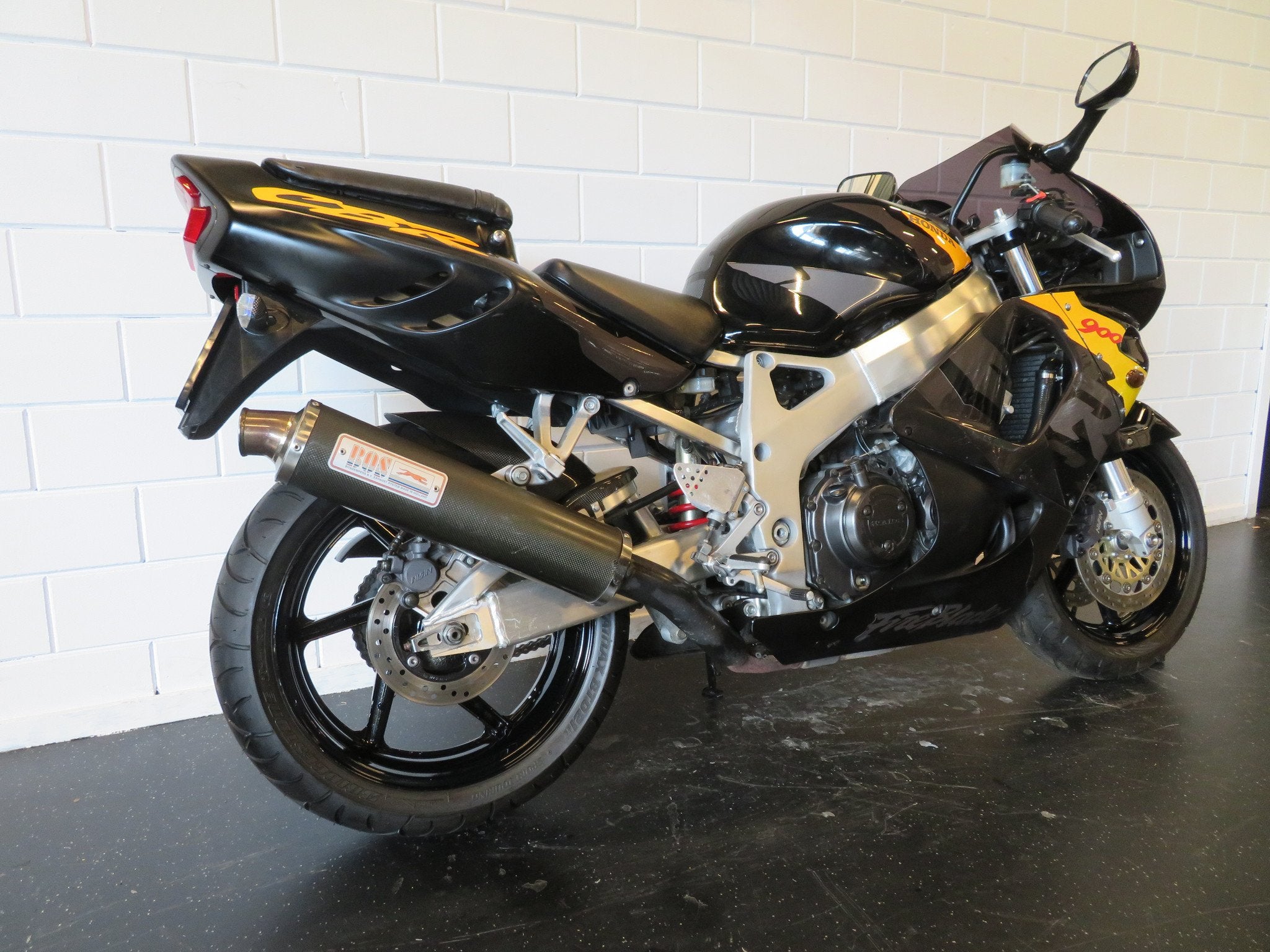 Honda CBR 900 RR FIREBLADE BOS GAVE BIKE! (bj 1996), Bedrijf, Super Sport, Meer dan 35 kW