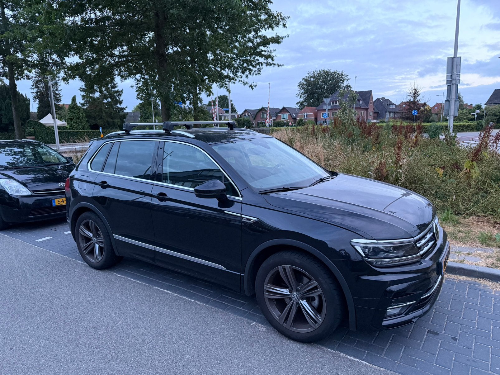 Dakdragers VW Tiguan en Tiguan Allspace origineel, Auto diversen, Dakdragers, Ophalen, Zo goed als nieuw