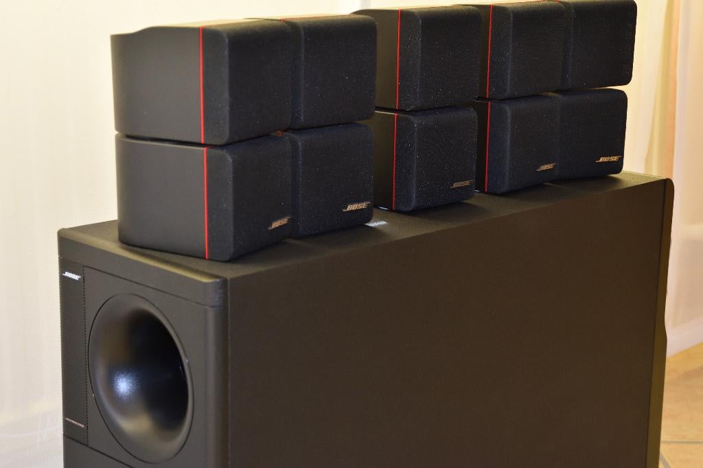 BOSE Acoustimass 10 speakerset met stands en muurbeugels, Audio, Tv en Foto, Luidsprekers, Ophalen, Gebruikt, Complete surroundset