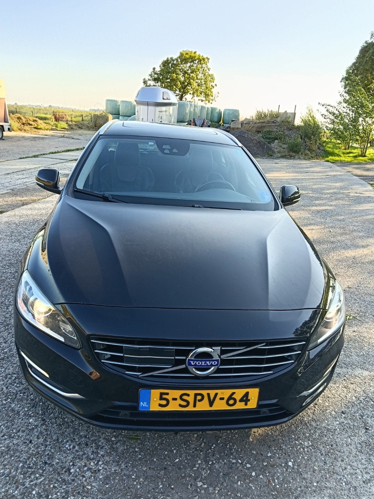 Volvo V60 D6 215pk Plug-in Hybrid 2013 Zwart, Automaat, 1800 kg, Zwart, Vierwielaandrijving