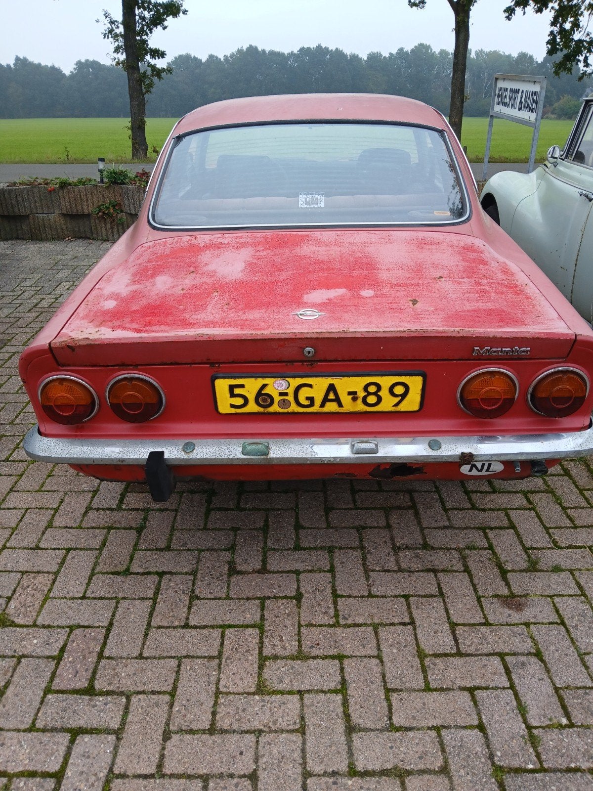 Opel Manta 1900, foto 4
