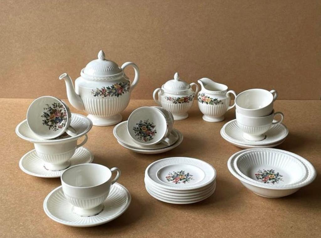 Compleet Wedgwood Conway Thee-Servies Bordjes Kop Schotel, Antiek en Kunst, Ophalen of Verzenden