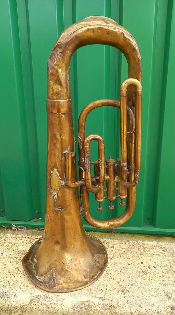 Oud, vintage blaasinstrument, bugel uit Tilburg, Muziek en Instrumenten, Ophalen, Gebruikt, Koperblazer