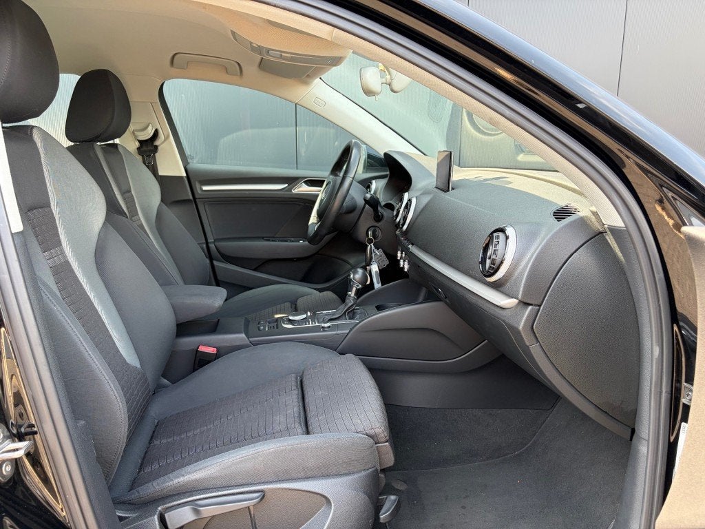 Audi A3 1.4TFSI S-tronic Navi Xenon Cruise NL-auto, Gebruikt, 1225 kg, 4 cilinders, Zwart
