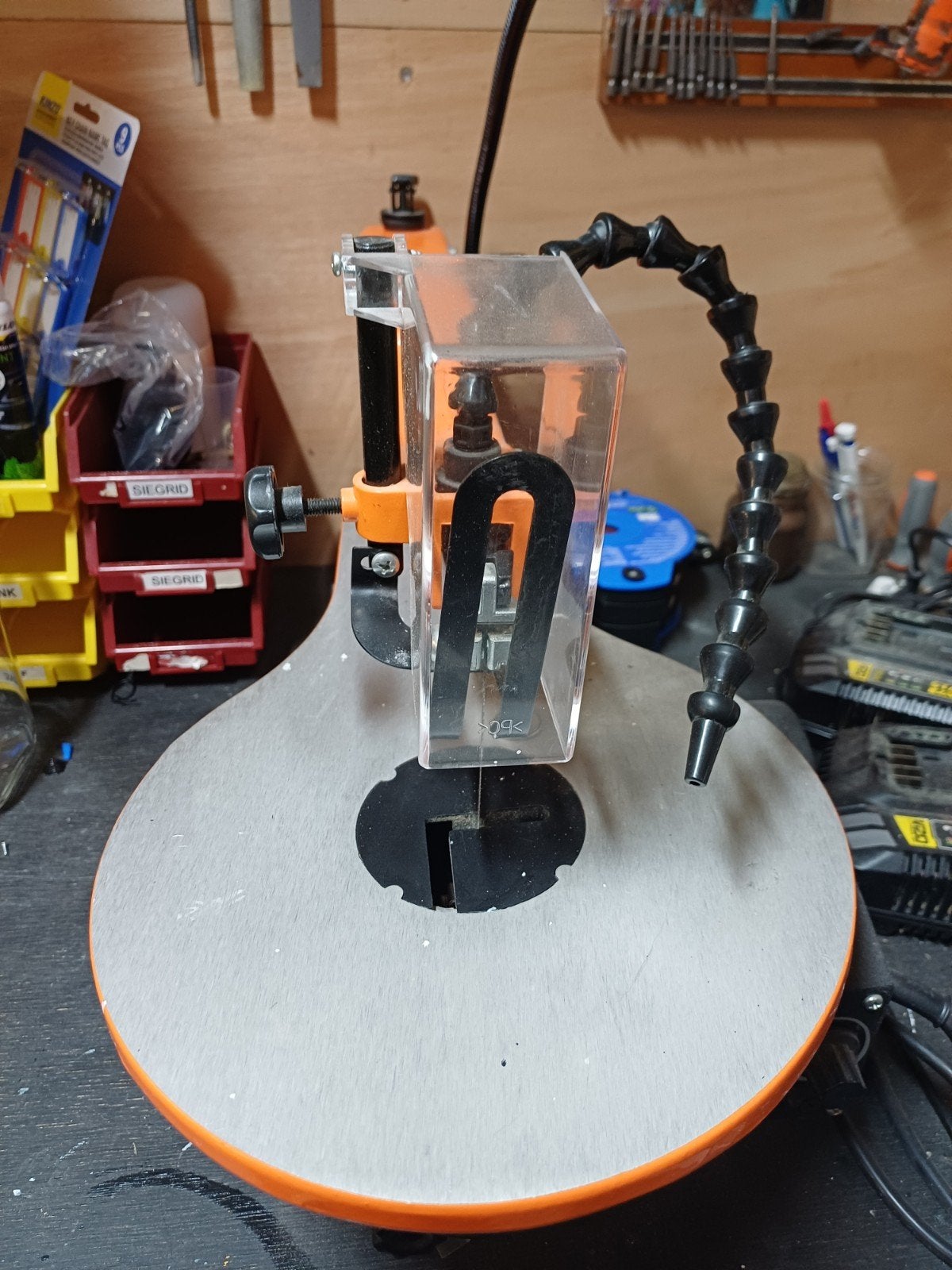 Atika DKV 400-2 elektrische figuurzaag - Nieuwstaat, Doe-het-zelf en Verbouw, Gereedschap | Zaagmachines, Ophalen, Atika, Zo goed als nieuw