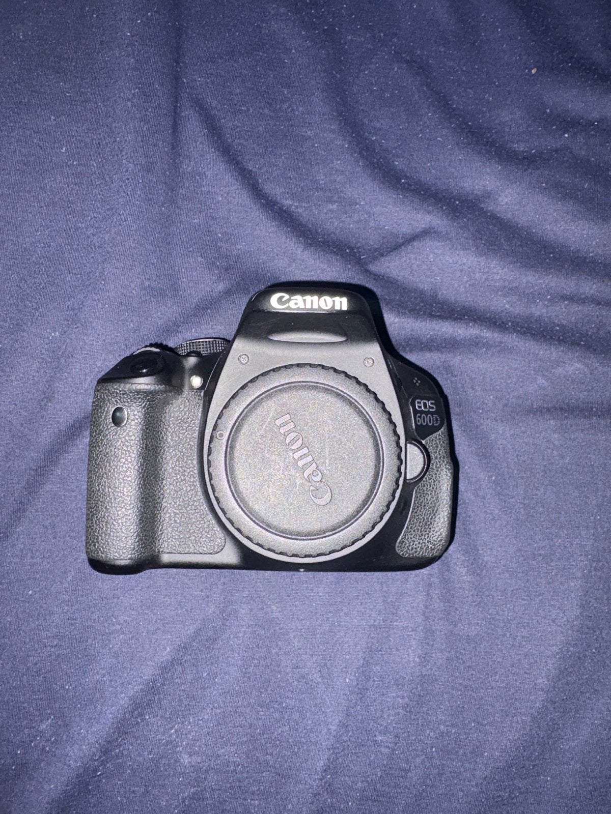 Foto 2 van Canon EOS 600D Spiegelreflexcamera met accu en oplader