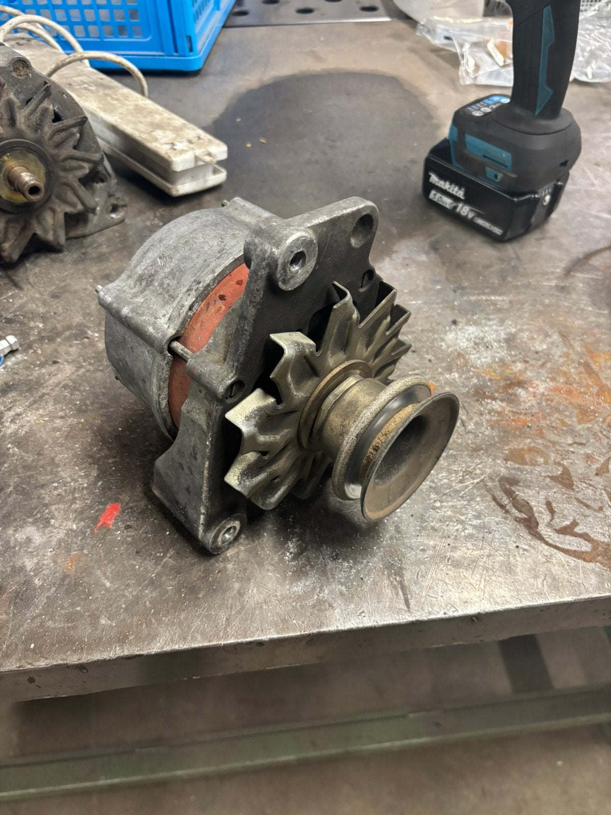 Dynamo bosch audi 80, Auto-onderdelen, Ophalen of Verzenden, Nieuw, Audi