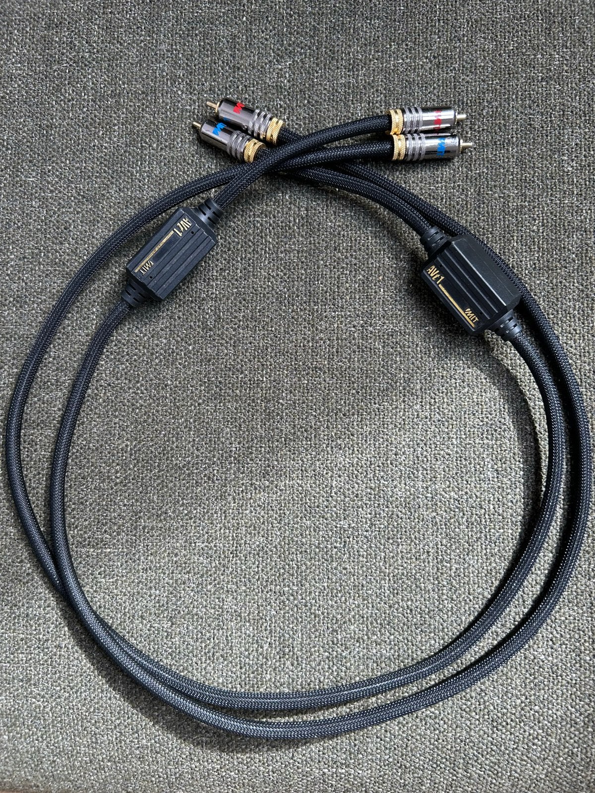 MIT avt1 rca interconnect, Ophalen of Verzenden, Zo goed als nieuw, Minder dan 2 meter, Interlink-kabel