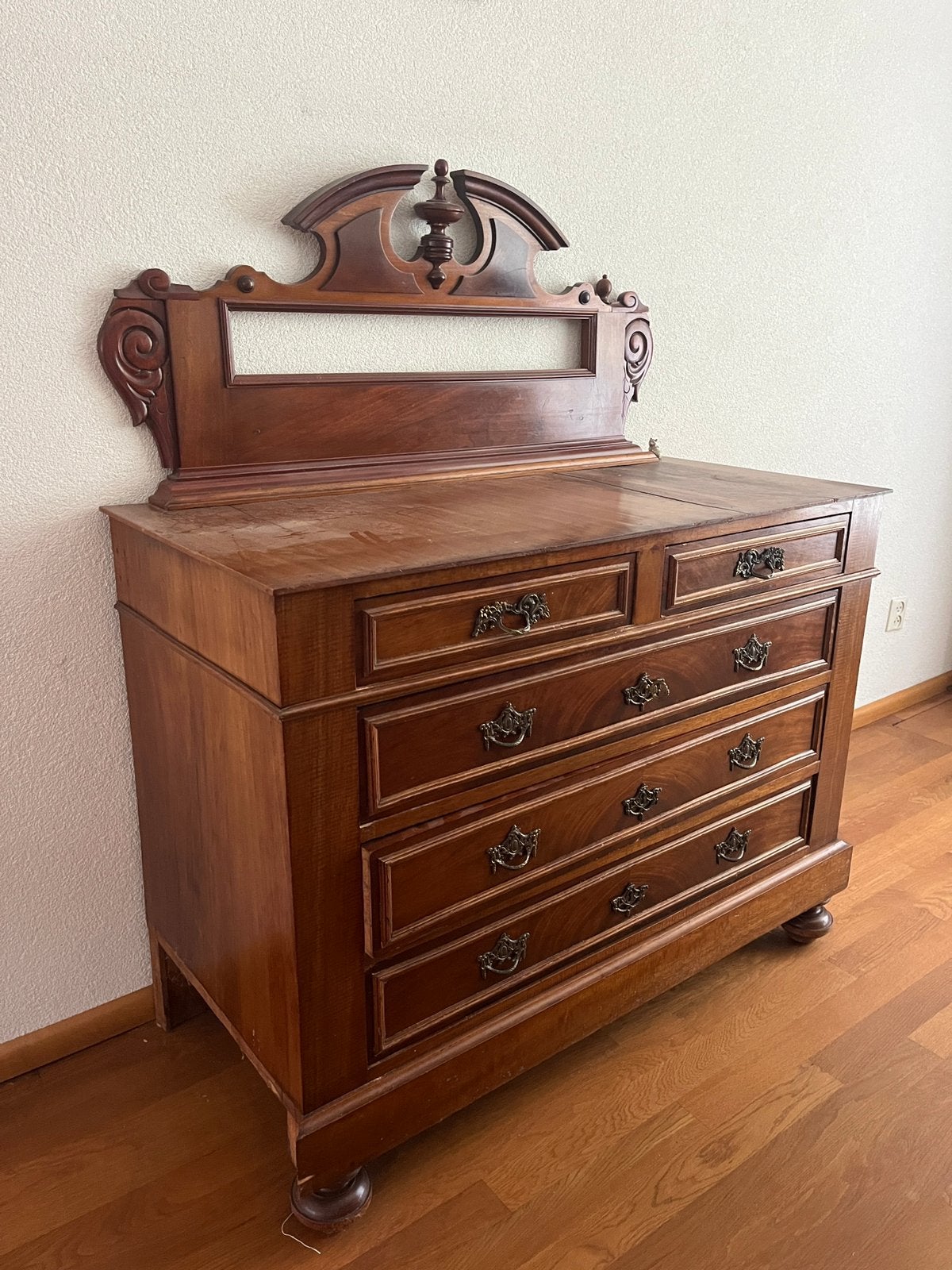 Antieke houten ladekast met opzetstuk –stijlvolle blikvanger, Ophalen, Zo goed als nieuw, 25 tot 50 cm, Minder dan 100 cm