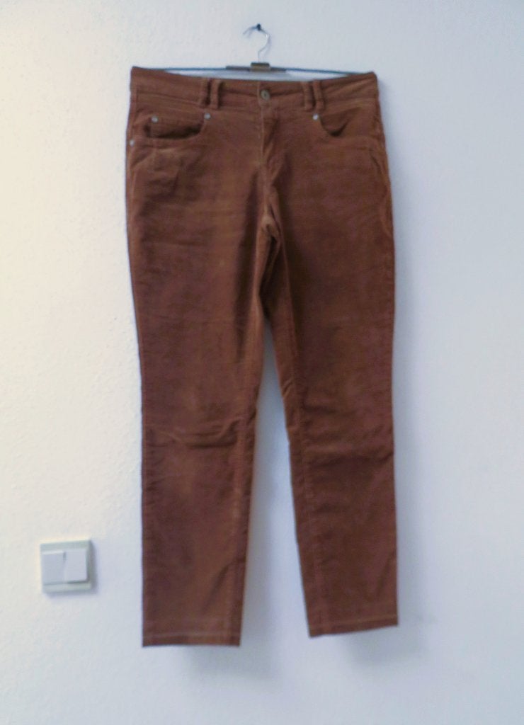 X72 RED BUTTON nieuwe rib broek bruin maat 40, Kleding | Dames, Maat 38/40 (M), Bruin, Nieuw, Ophalen of Verzenden