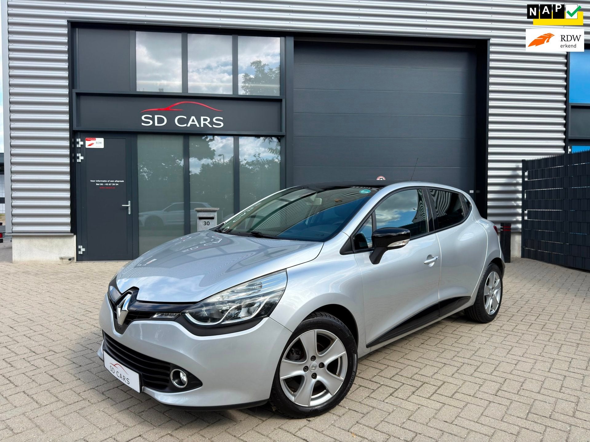 Renault Clio 0.9 TCe Dynamique|Airco|Pano|Keyless|Park.sens., Voorwielaandrijving, 540 kg, Origineel Nederlands, Handgeschakeld