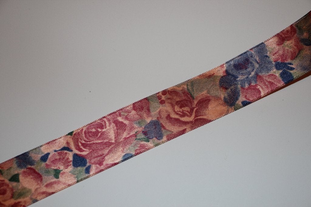 Satijn lint - roze met rozen - 25mm #3117, Ophalen of Verzenden, Nieuw, Lint, Band of Elastiek