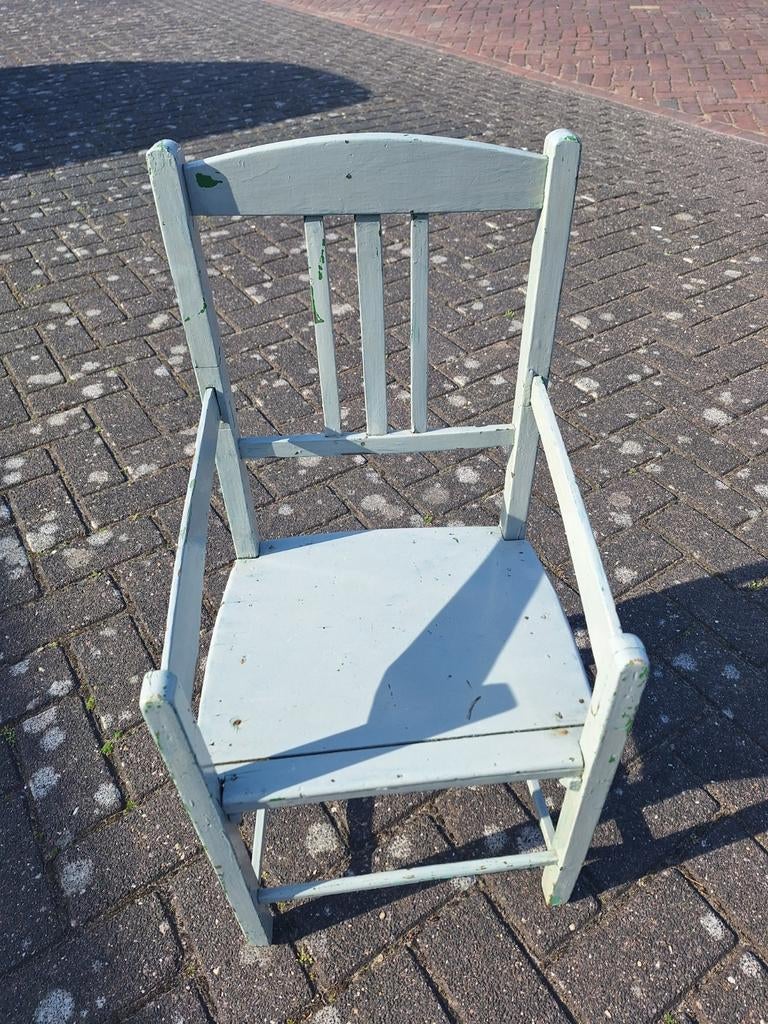 Klein houten kinderstoel, Ophalen