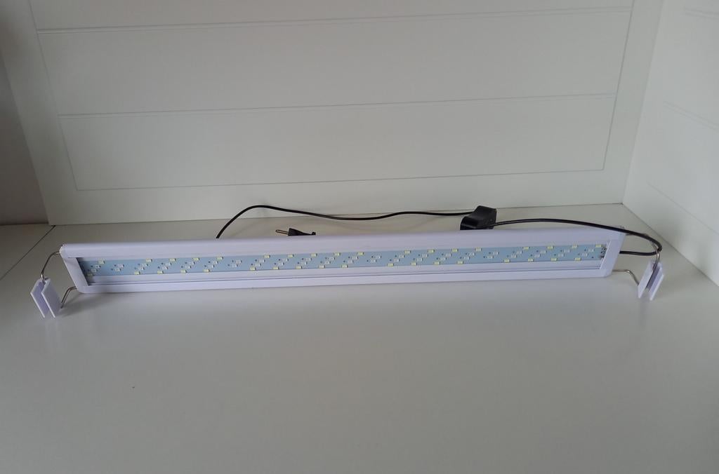 Aquarium led lamp 60/70 cm, Ophalen of Verzenden, Zo goed als nieuw, Verlichting of Verwarming