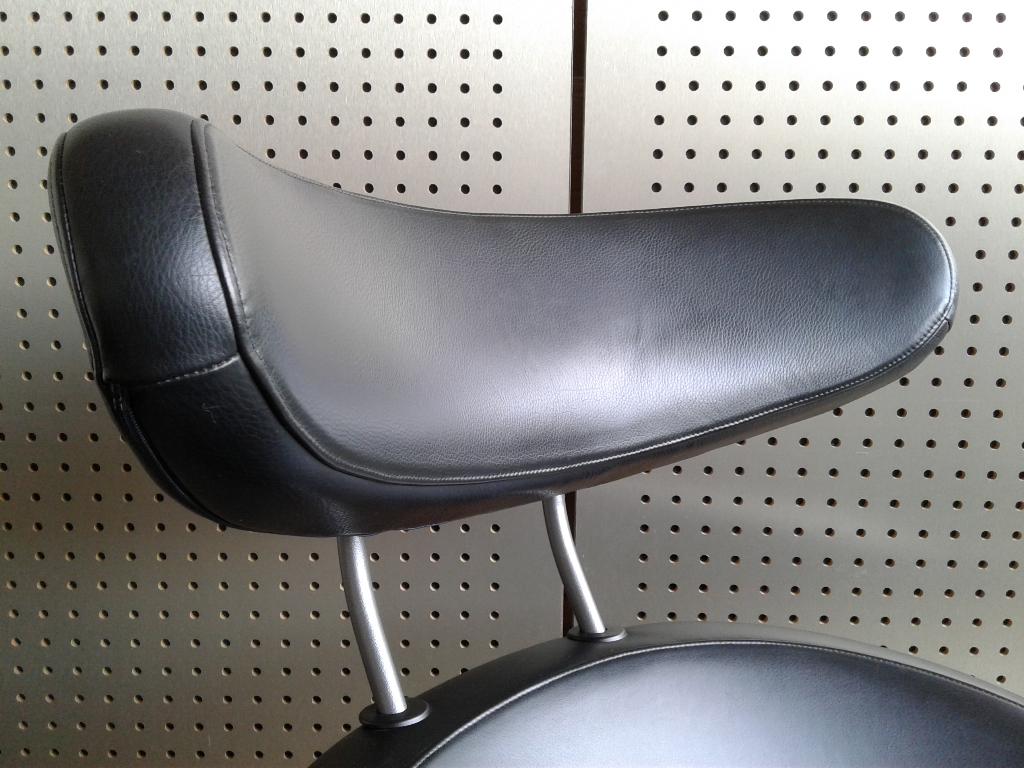 Variér (Stokke) Peel (Zwart Leder), Zeer Mooi!, Huis en Inrichting, Fauteuils, Ophalen, 75 tot 100 cm, Leer, Zo goed als nieuw