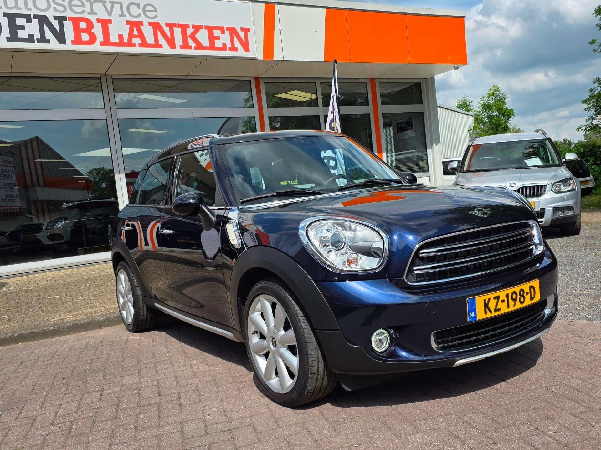Mini Countryman 1.6 Cooper Pepper BJ.2017 / Panodak / Naviga, Gebruikt, Blauw, 122 pk, Bedrijf