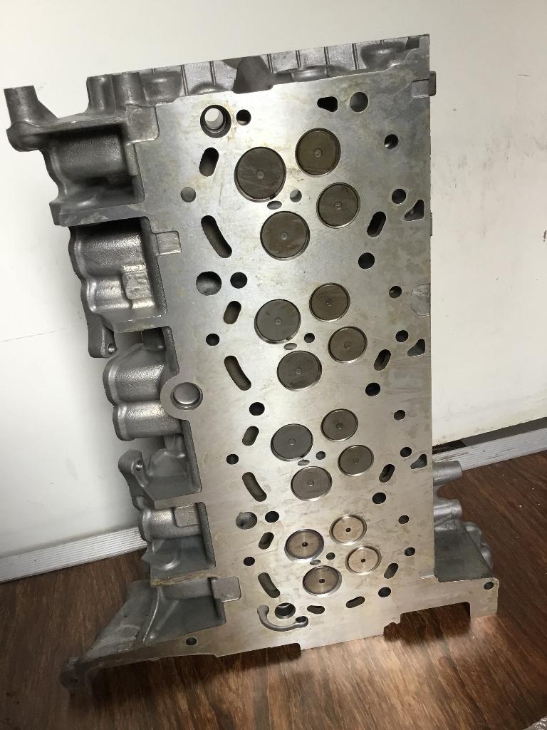 gereviseerde cilinderkop voor een landrover defender puma, Ophalen, Gereviseerd, Land Rover