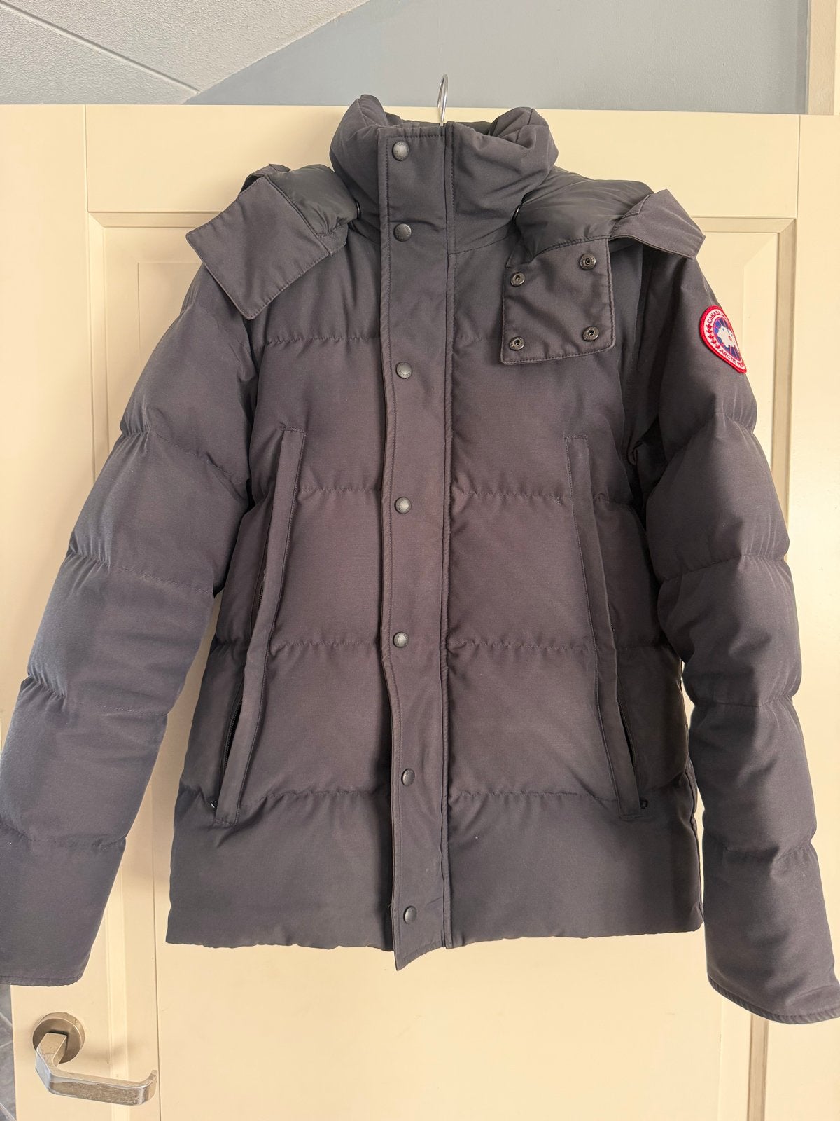 Canada Goose jas maat S met bontkraag, Kleding | Heren, Jassen | Winter, Ophalen, Zo goed als nieuw, Grijs
