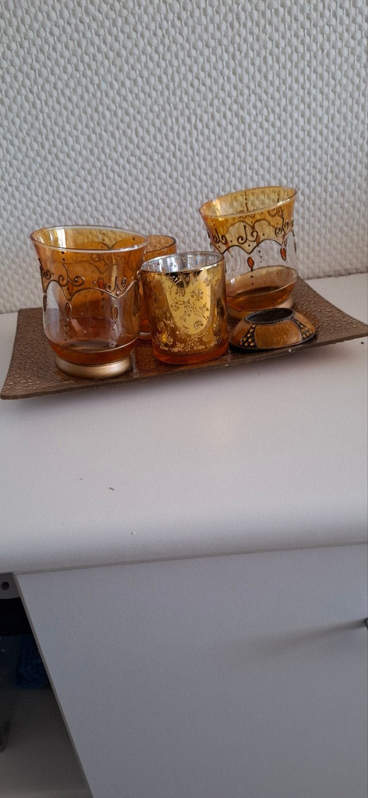 vintage  waxinelichthouders met een glazen plateau, Gebruikt, Geel, Waxinelichthouder, Ophalen of Verzenden