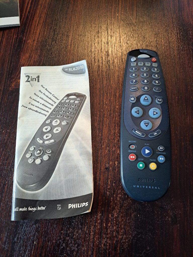 Philips universele afstandsbediening, Ophalen of Verzenden, Gebruikt, Universeel, Tv