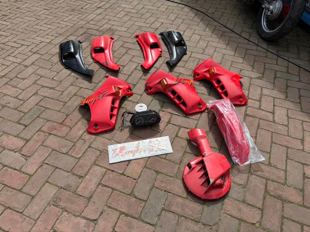 Honda nx650 Dominator onderdelen kappen + stickerset, Motoren, Ophalen of Verzenden