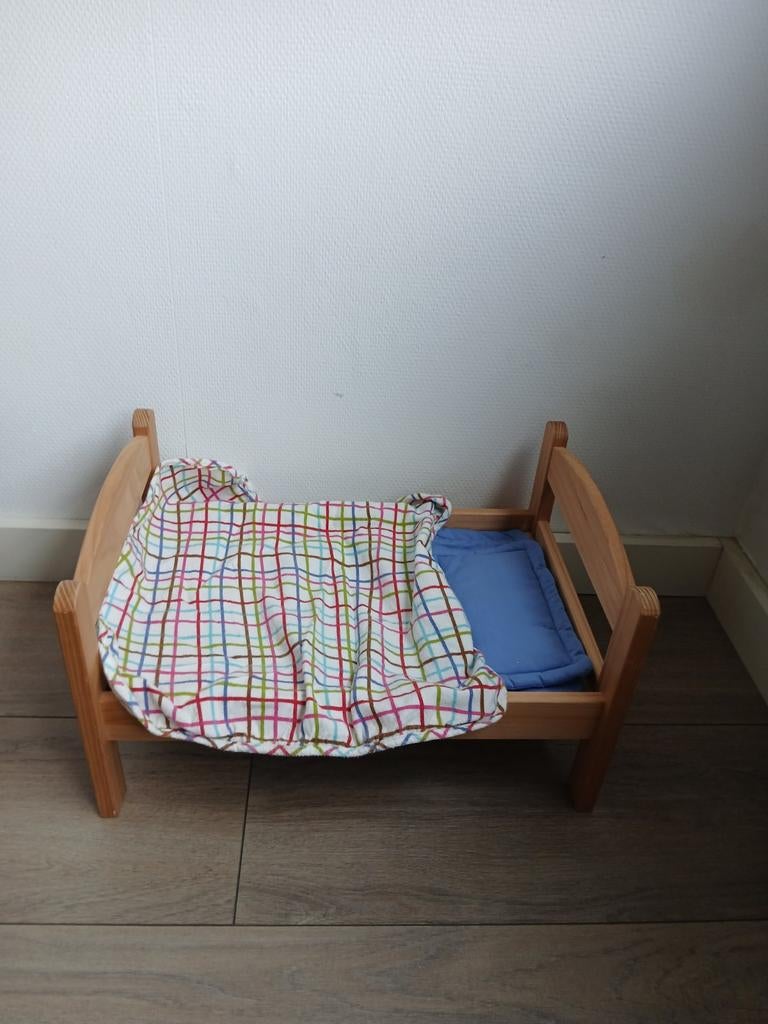 Poppenbed Ikea, Kinderen en Baby's, Speelgoed | Poppen, Ophalen, Babypop
