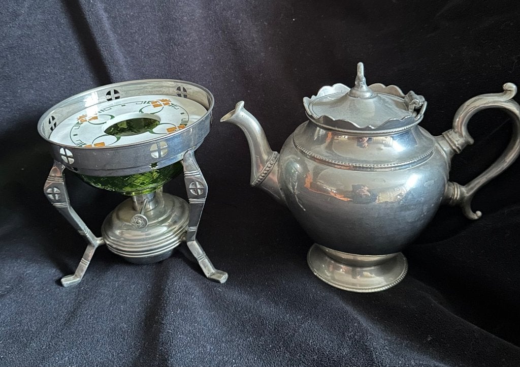 Antieke theepot met bijpassende rechaud.Kurz& Co, Ophalen of Verzenden