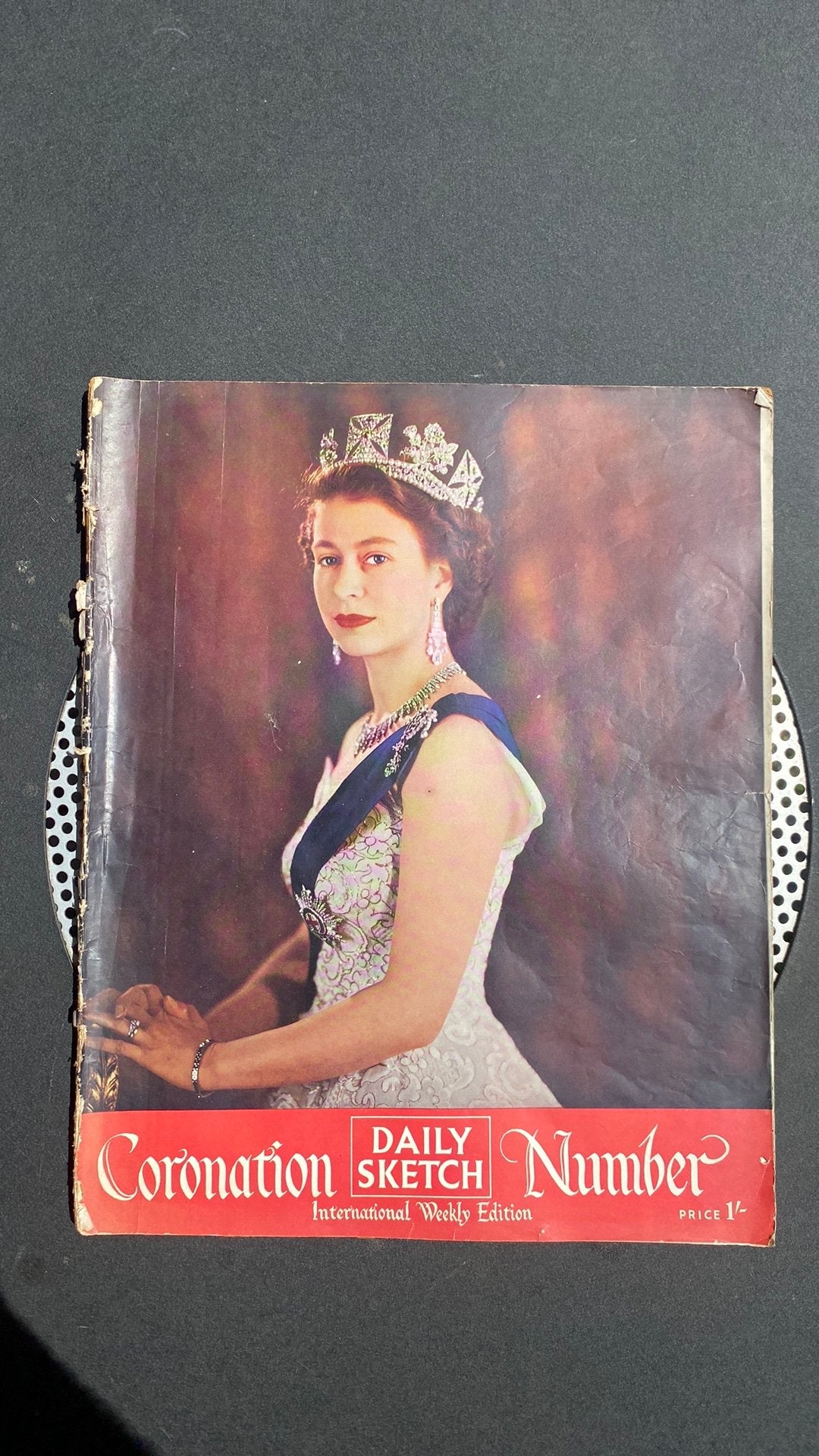 Daily Sketch coronation edition 1953, Ophalen of Verzenden, Gebruikt, Buitenland, Tijdschrift of Boek
