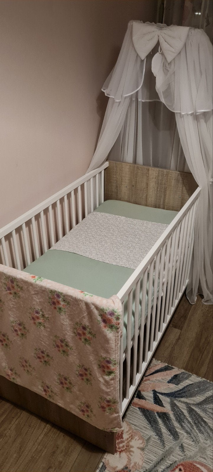 Babybedje 120x70 met matras en commode 90x70, 70 tot 85 cm, Zo goed als nieuw, Minder dan 140 cm, Ophalen