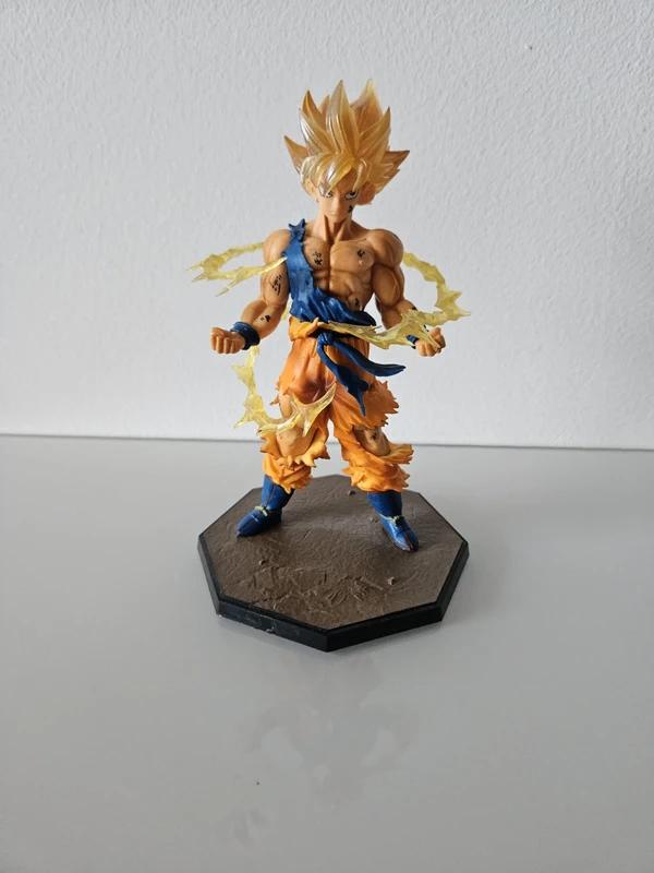 Goku Dragon Ball Z Super Saiyan Collection Toy Statue, Ophalen of Verzenden, Zo goed als nieuw