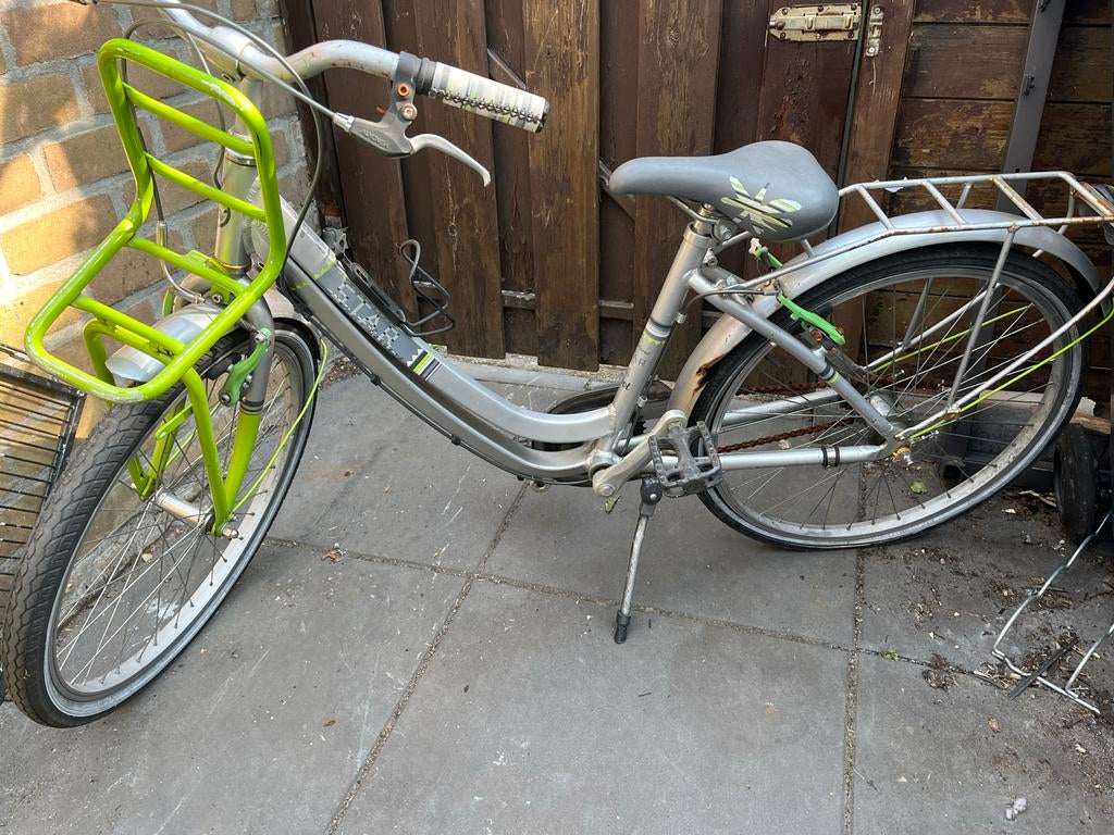 Batavus Star meisjesfiets 24/26 inch - lime, 3 versnellingen, Fietsen en Brommers, Fietsen | Meisjes, Gebruikt, Velgrem, Handrem