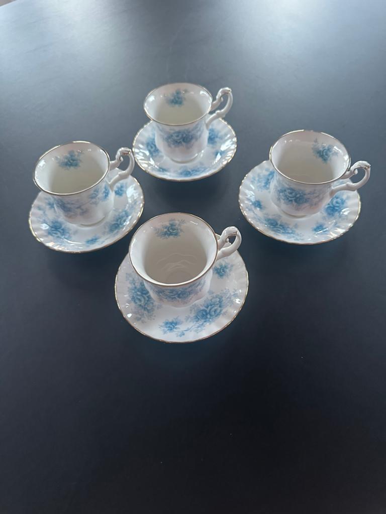 Royal albert windsor rose kopjes, Antiek en Kunst, Ophalen