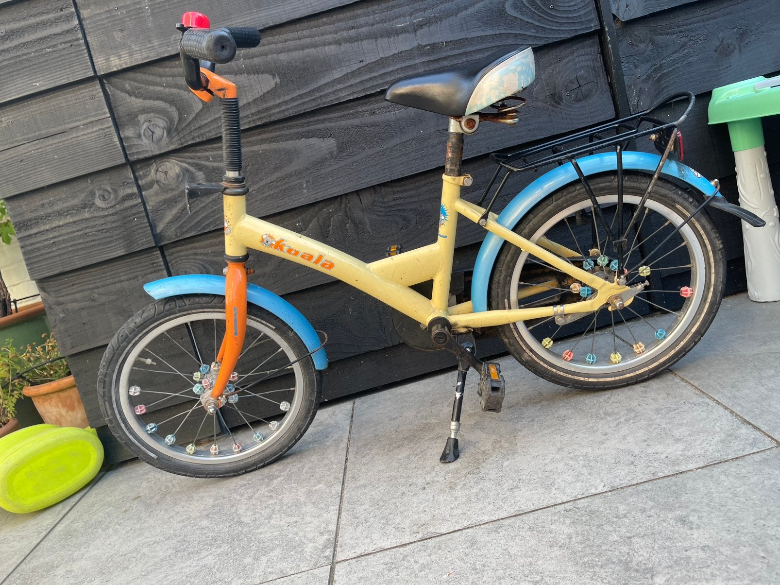 Kinderfiets met slag in wiel, Ophalen, Zo goed als nieuw, Minder dan 16 inch