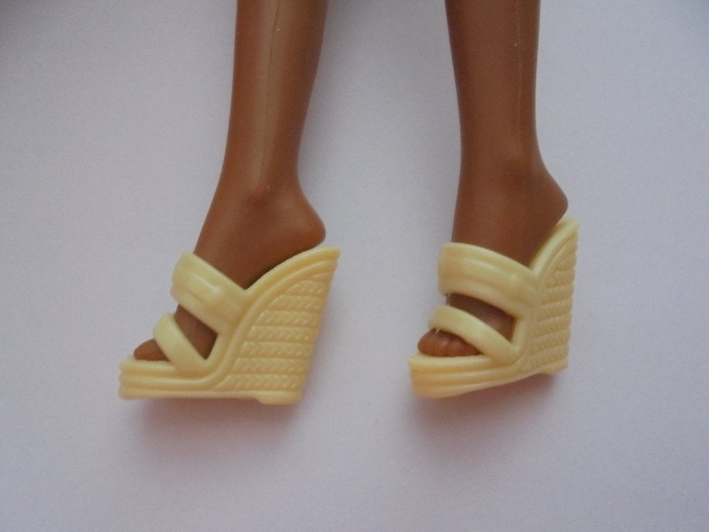 barbie slippers geel nieuw, Ophalen of Verzenden, Nieuw, Barbie