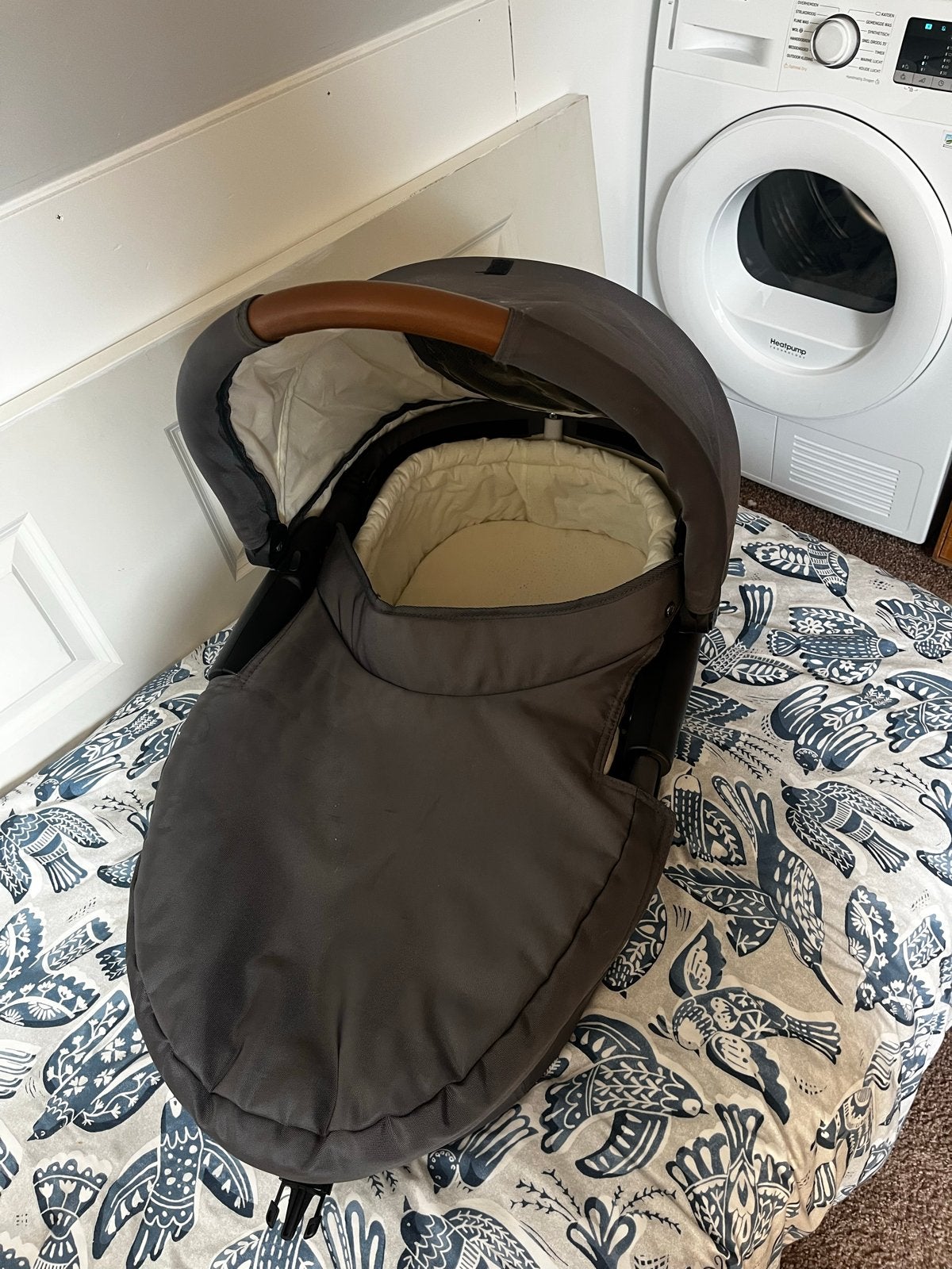 Mutsy Urban Nomad Reiswieg - Prima Staat - Gratis ophalen, Kinderen en Baby's, Kinderwagens en Combinaties, Gebruikt, Met reiswieg