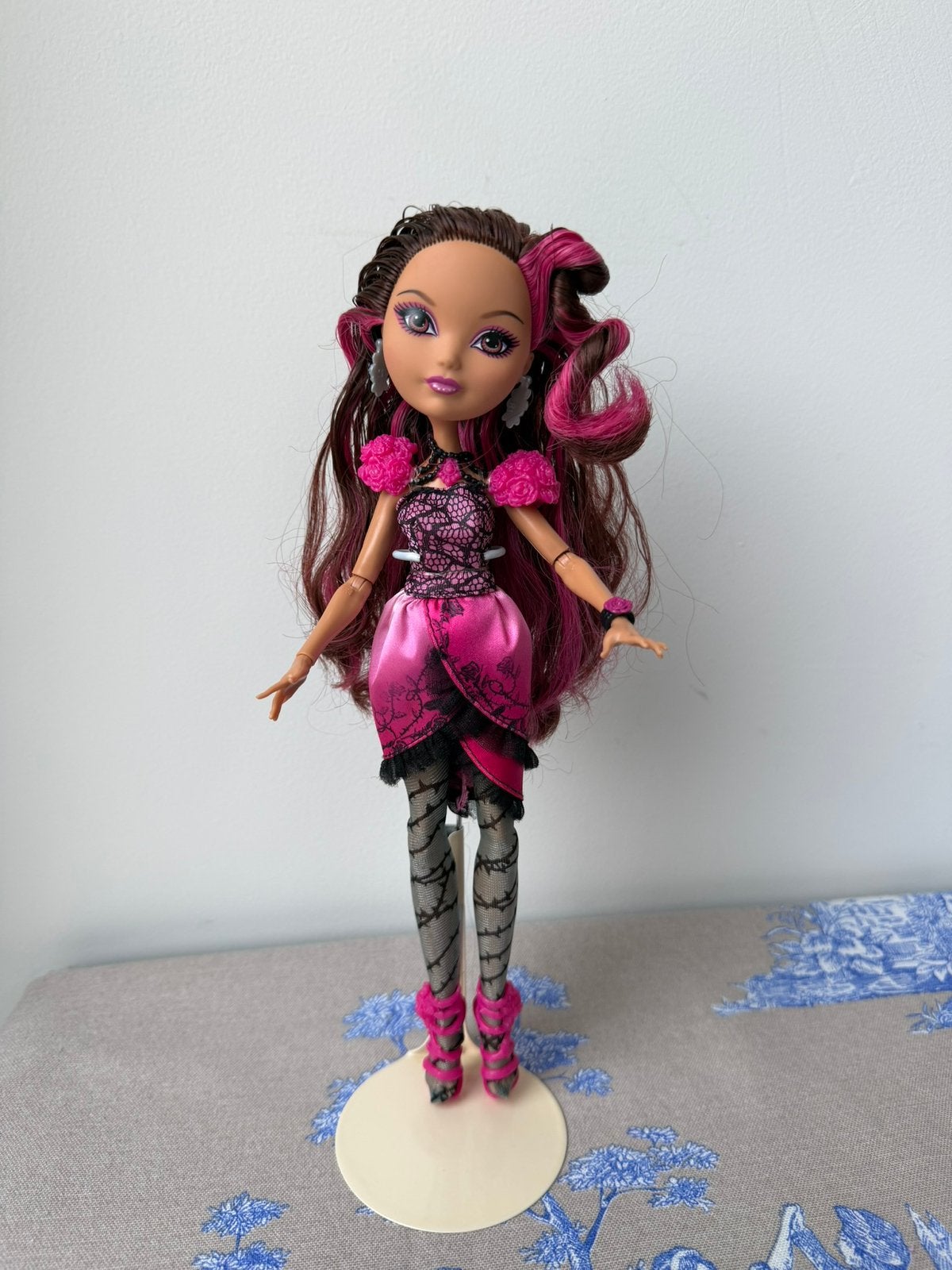 Ever After High Briar Beauty 2012 G1, Verzamelen, Poppen, Ophalen of Verzenden, Zo goed als nieuw, Pop